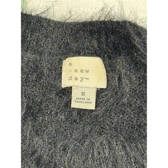 A New Day Women's Black Fuzzy Knit Sweater Crew Neck Soft Pullover Size S - Picture 4 of 7